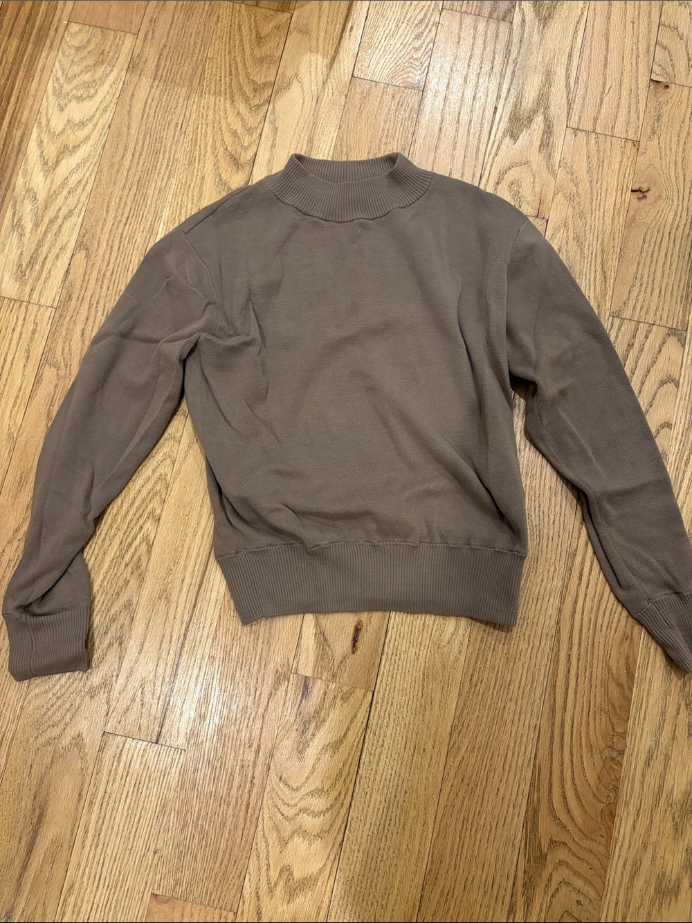 Entireworld Women’s Turtleneck Sweater in Taupe